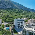 Apartment Makar Residence J